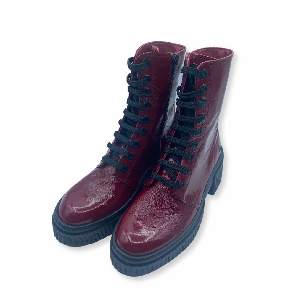 Botas militares color burdeos efecto arrugado con plataforma de Art Metropolitan Shoes.