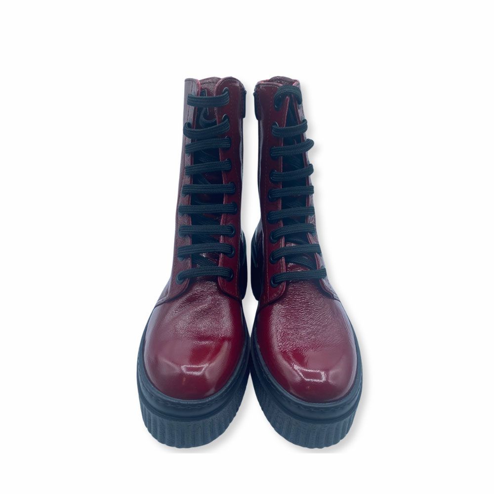 Botas militares color burdeos efecto arrugado con plataforma de Art Metropolitan Shoes.