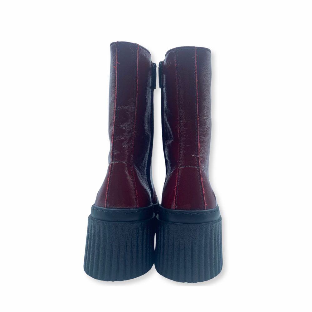 Botas militares color burdeos efecto arrugado con plataforma de Art Metropolitan Shoes.