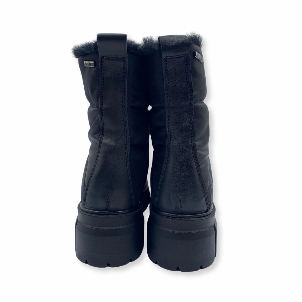Botas negras tipo nieve con forro interior de pelo y cierre con cremallera de Imac para mujer.