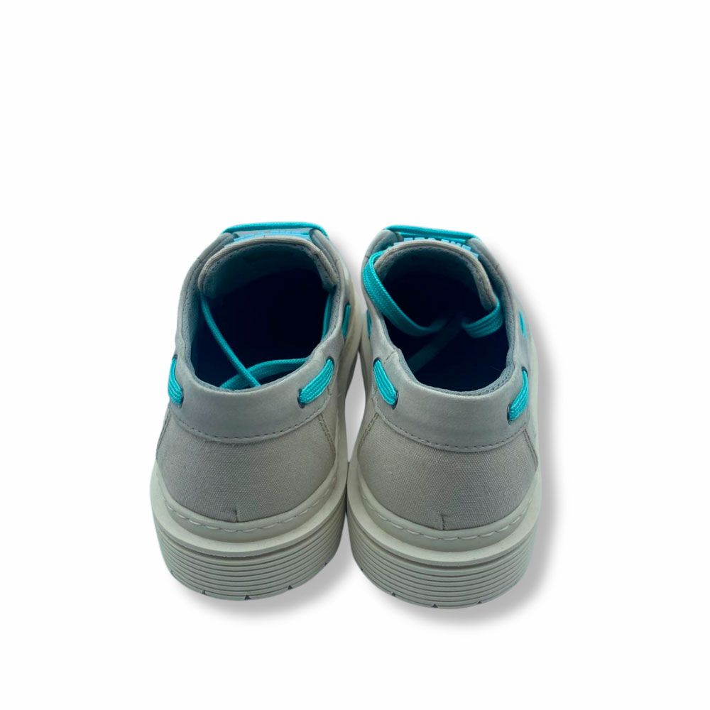 Náuticos lona color gris claro con cordones celeste de la nueva colección para hombre de Art Metropolitan Shoes.