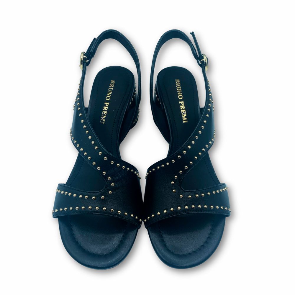 Sandalias negras doble tira con remaches dorados y tacón bloque de Bruno Premi.