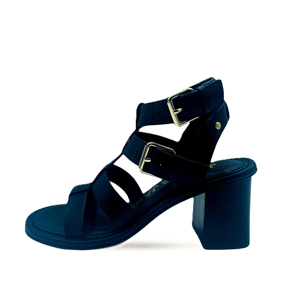 Sandalias romanas negras con tacón Sandalias romanas negras de tiras con tacón bloque