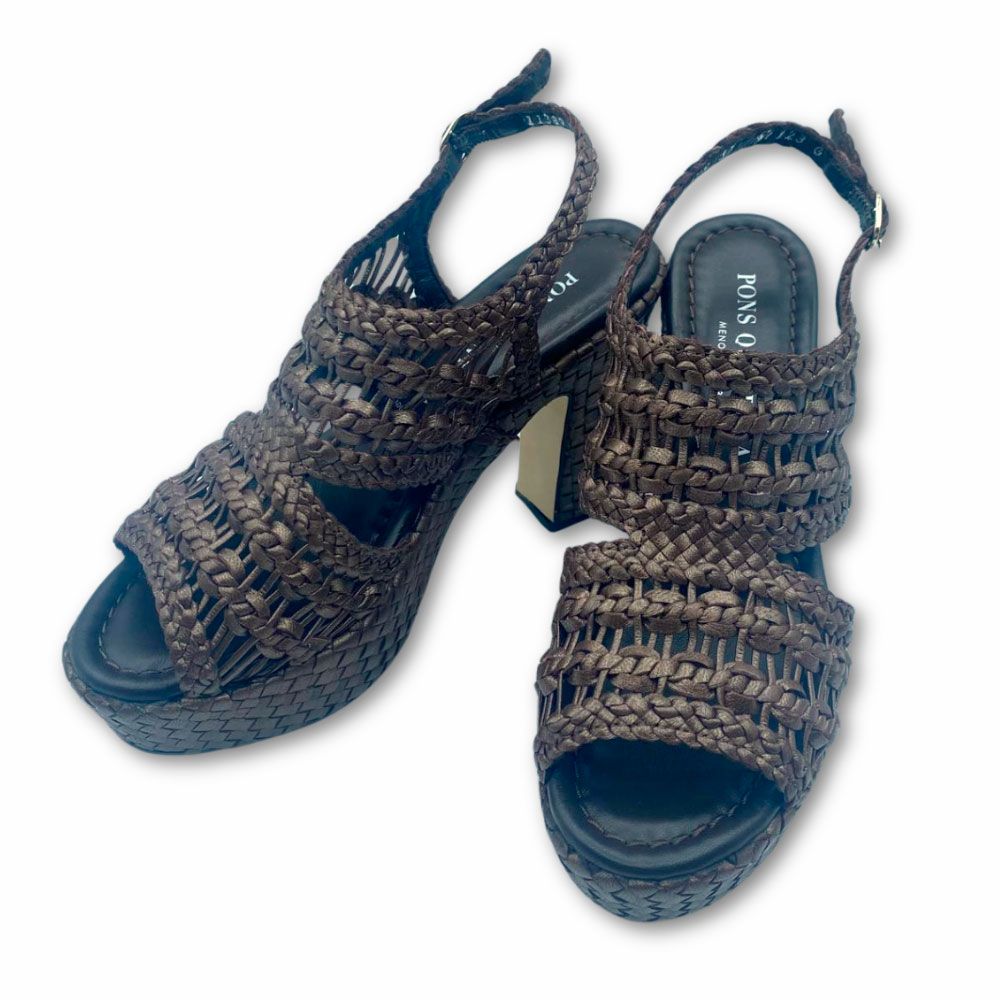 Sandalias de cuero trenzado color marrón oscuro metalizado con plataforma y tacón bloque alto de Pons Quintana.