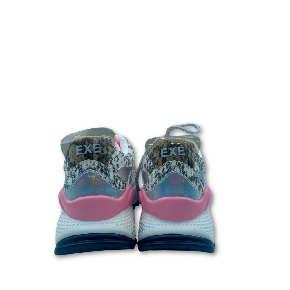 Sneakers rosa con fusión de tornasol en azul y dorado de la nueva colección de Exé para mujer.