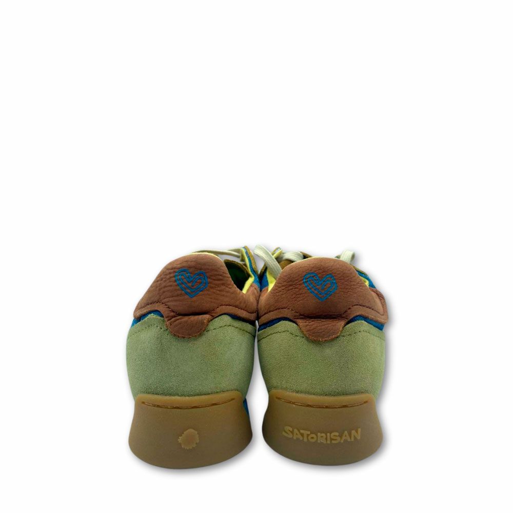 Zapatillas casual de ante varios colores de la nueva colección Enso de Satorisan para hombre.
