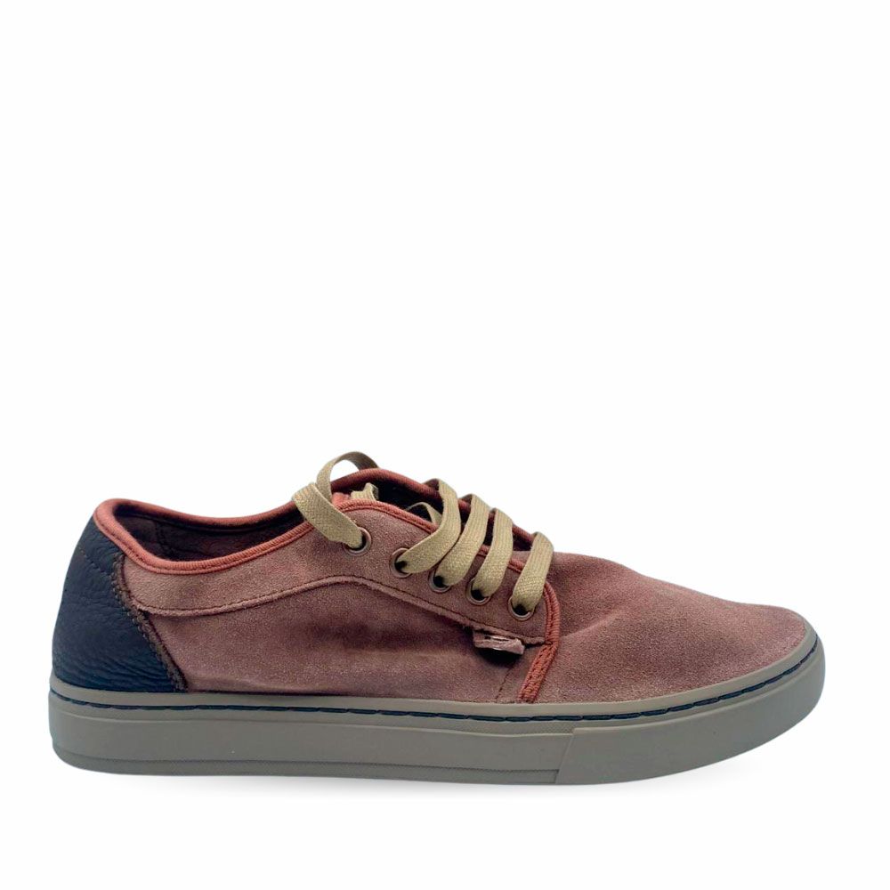 Zapatillas casual de ante color burdeos nueva colección Heisei de Satorisan para hombre.