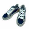Zapatillas deportivas de piel color gris, cierre con cordones y suela de goma bicolor antideslizante de Napapijri.