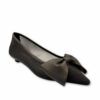 Zapatos de salón negros con rejilla transparencia y lazada en el empeine de Venezianas.