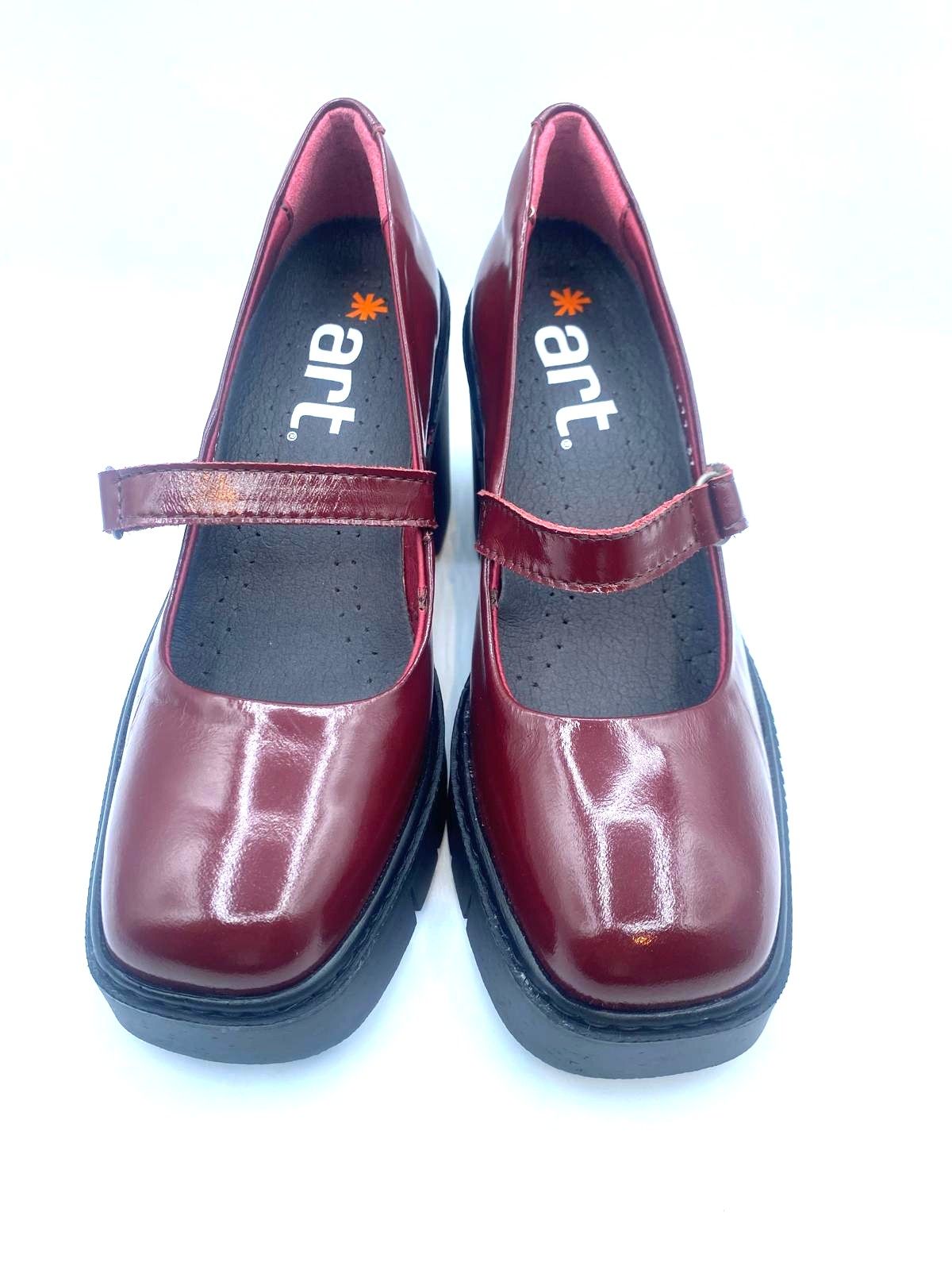 Mocasín tacón alto charol burdeos de Art 0016
