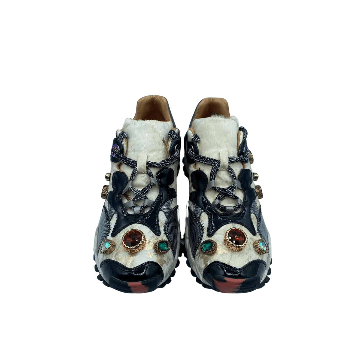 Sneakers pelo blanco con pedrería 039 Sneakers pelo blanco con pedrería 039