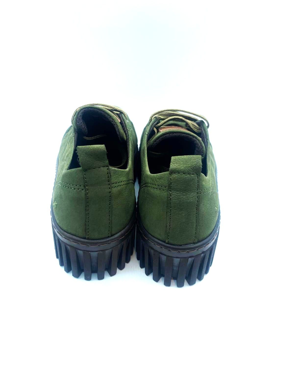 Zapato de cordón en piel nobuck - verde 0009
