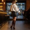 Look con botas altas grabadas en coco - color cuero