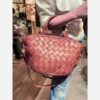 Bolso capazo de hombro Lewis tono cuero con tiras de mano