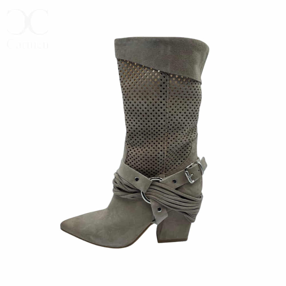 Botas de ante con grabado Boho