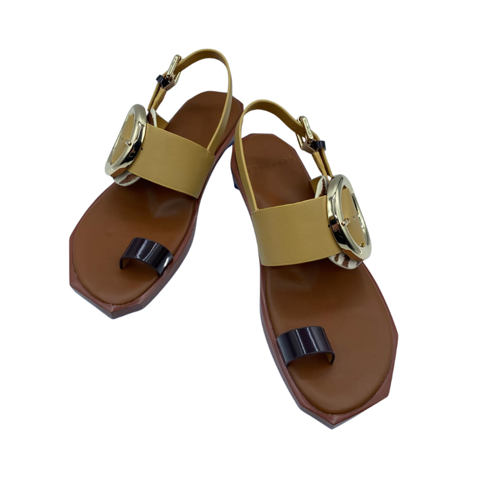 Sandalias Ring-toe Beige perfil Sandalias Ring-toe Beige perfil