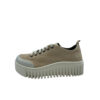 Zapatillas beige mujer ART con puntera reforzada.