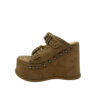 Zueco Plataforma Camel con tachas Zueco Plataforma Camel con tachas