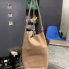 Bolso de hombro Melissa Beige taupe vista trasera