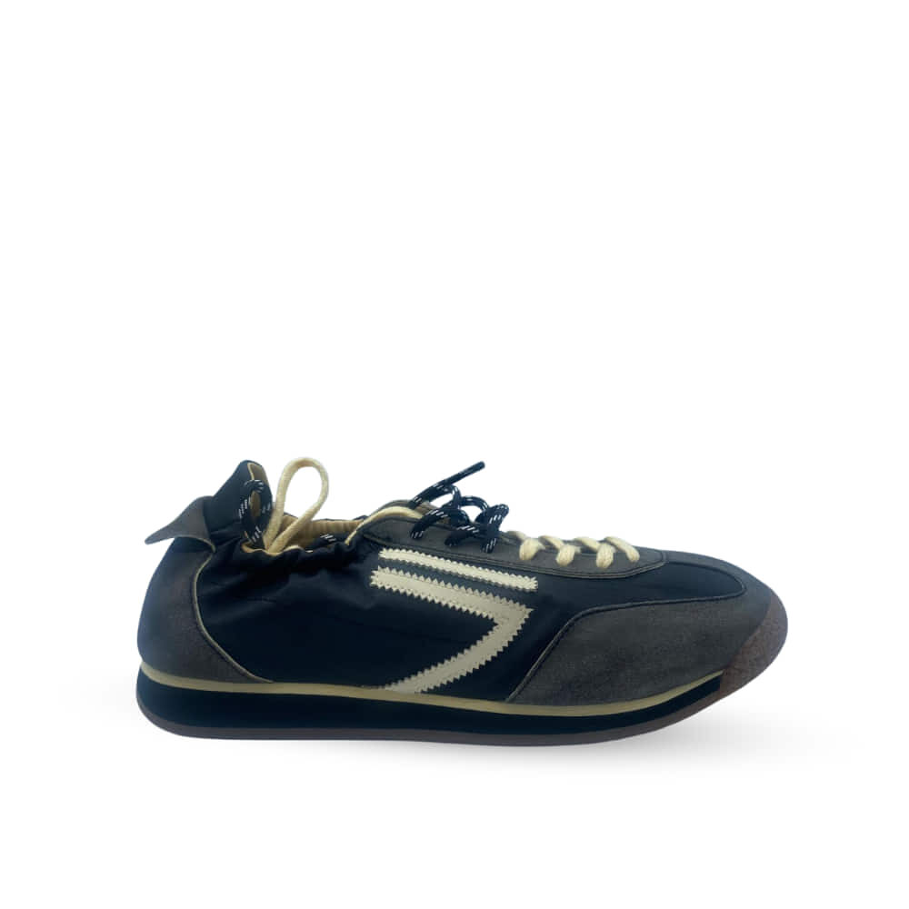Deportivas Puraai Gris Cordones Bicolor con silueta flexible para hombre.