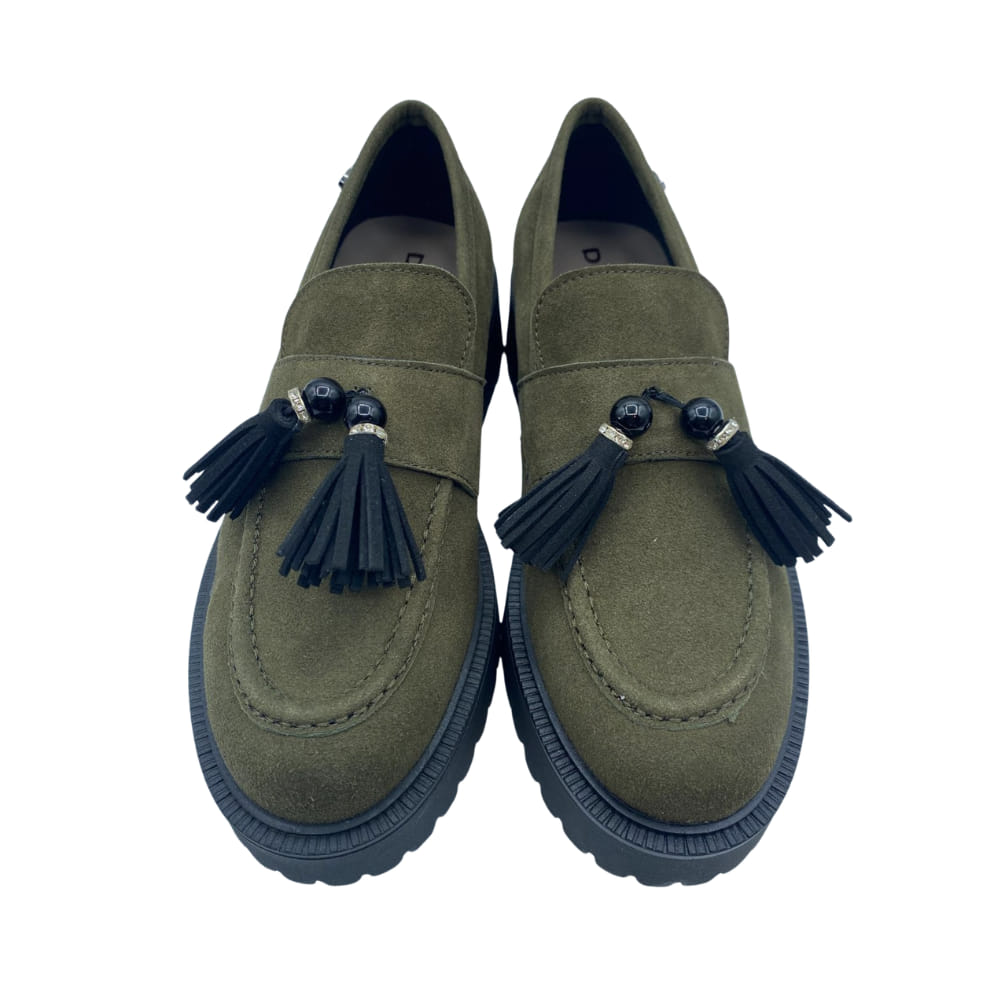 Mocasín Ante Verde Kaki con Plataforma y Borlas – Donna Serena frente para vestir
