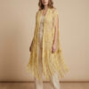 Outfit con chal de hilo de bambú Amarillo Seda