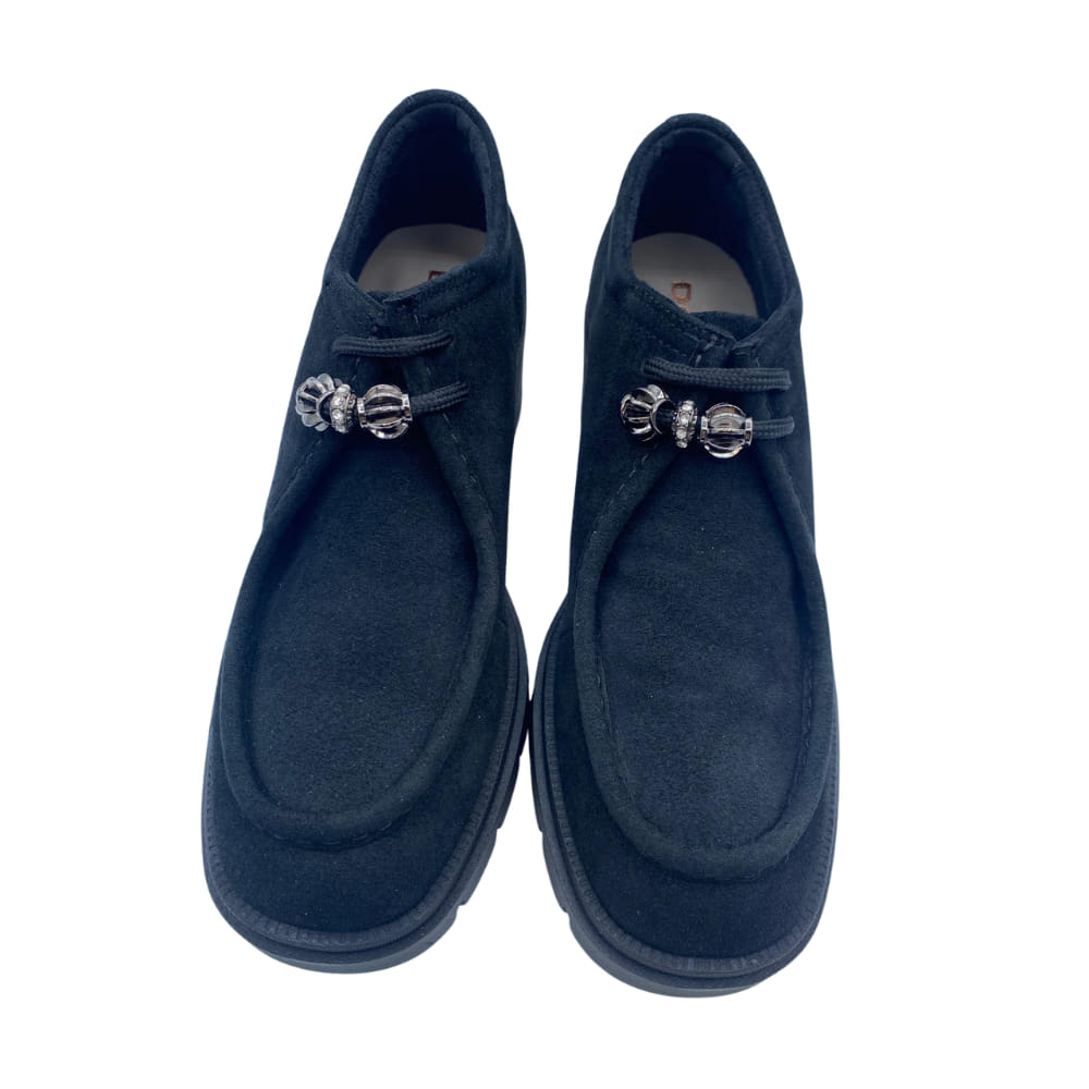 Zapato Tanque con Abalorios Negro - Donna Serena frente Zapato Tanque con Abalorios Negro - Donna Serena frente con costuras
